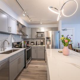 Anniversary and Honeymoon 1 Bedroom Suite 168