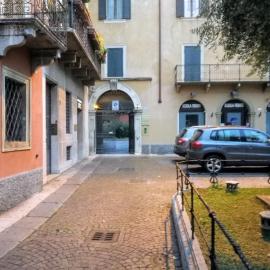 CASTLE VIEW LODGE intero appartamento Verona centro storico, hotel u Veroni