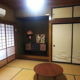 まるまる貸切一軒家 ゆっくり過ごせる民泊 武甲ステイ, хотел в Yokoze
