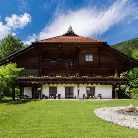 LUXURY Biochalet Charles, hotel v destinácii Bad Kleinkirchheim