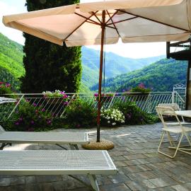 Agriturismo Nonnamelia: Nasino'da bir otel