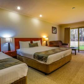 Murray Waters Motor Inn & Apartments，Koondrook的飯店