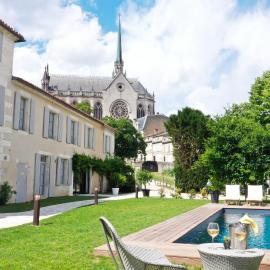 Hotel Le Saint Gelais, hotel en Angulema