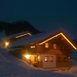 Dreimäderlhaus, hotel in Sankt Gallenkirch