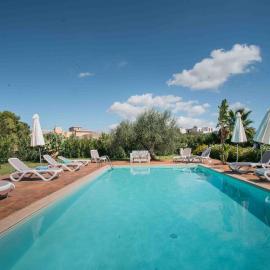 Pietre Rosse Sicule - case vacanze Elena e Marta, hotel sa Montevago