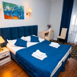 Aruna Hotel