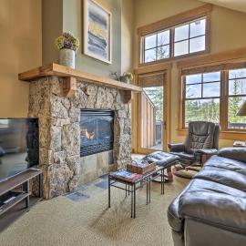 3 Mi to Keystone Resort: Condo w/ Mountain View, hotel u gradu 'Keystone'