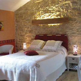 Murmure des buis, hotel Corveissiat városában