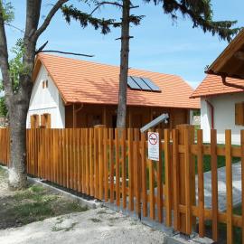 Bak Vendéglő faházak, хотел в Gyulakeszi