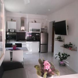Roberto Apartment, hotel u gradu Baćina