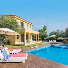 Kaletzia villas, hotel di Plános