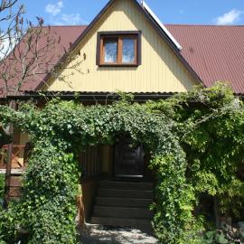 Agroturystyka "Pod Bluszczem", hotel in Krasnobród