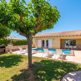 Villa Libra by 3VILLAS, hotel in Cala en Forcat