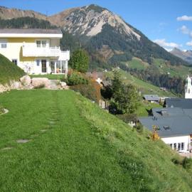 Panorama Wohnung Sonnegg, hotel in Fontanella