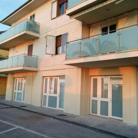 fronteMare Faleria, hotel in Porto SantʼElpidio