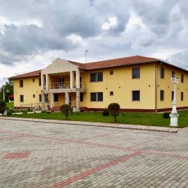 Ligetalja Termál Hotel: Penészlek şehrinde bir otel
