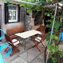 House Markovina, hotel din Cres