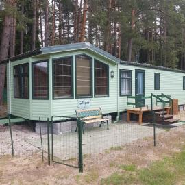 Romantic HOLIDAY HOME in the pine forest, hotel a Skulte