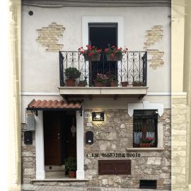 B&B Leonardo Da Vinci appartamento vicinissimo alla Clinica l'Immacolata, hotel din Celano