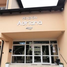 Penzion Adriana, hotel u gradu Novo Mesto na Vahu