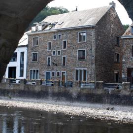 Typical Ardenne House de Luxe, hotel in La-Roche-en-Ardenne