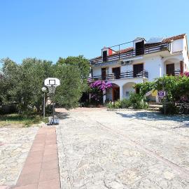Bed&Breakfast Drage, hotel em Drage