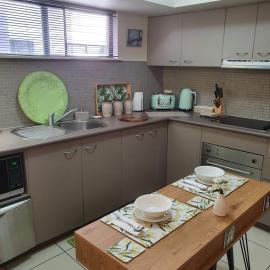 Jackies City Central Apartment