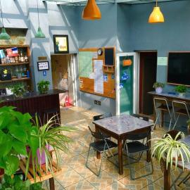 LETE Hostel, хотел в Синин