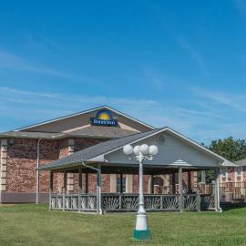 Days Inn by Wyndham Perryville MO, hotell i Perryville