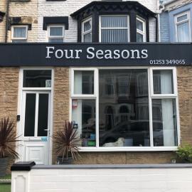 Four Seasons Guest House, khách sạn ở Blackpool