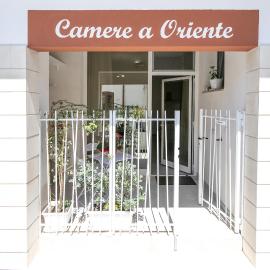 Camere a oriente, hotel Otrantóban