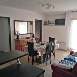 Font-romeu via odeillo jolie Appartement 6 personnes plein sud, hotel in Font-Romeu-Odeillo-Via