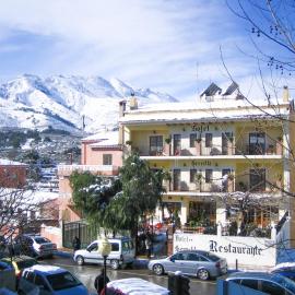 Hotel Rural Serrella, hotel v destinácii Castell de Castells