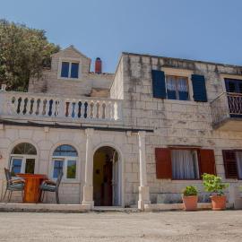 Apartment Curri, hotel a Pučišća