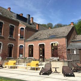 Hotel des Comtes Durbuy، فندق في دربي