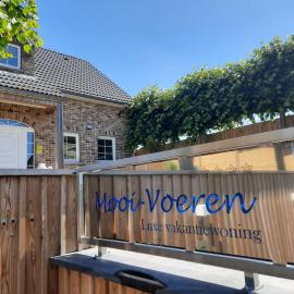 Holiday Home Mooi - Voeren, hotel in Voeren