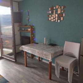 Studio cabine 605 avec vue sur la Cerdagne, hotel in Font-Romeu-Odeillo-Via