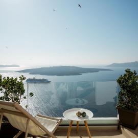 The Globe Suites Villa