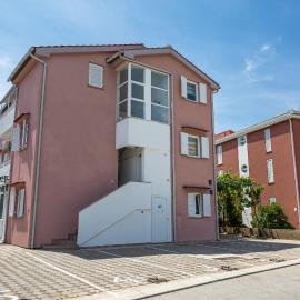 Apartments La Natalli, hotel a Baška