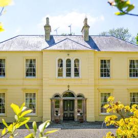 Nutgrove House Luxury B&B, hotel in Seaforde