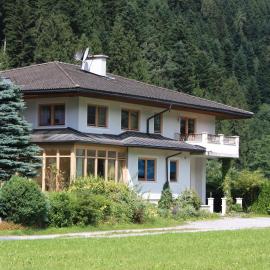 Landhaus Chalet Rosenrot, hotel u gradu Figen