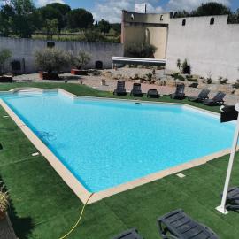Hôtel Le Floreal, hotel em Trèbes