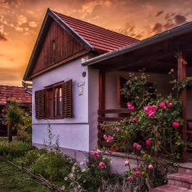 Csavargó Tanya, hotel in Szalafő
