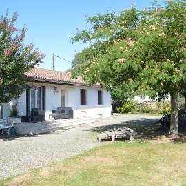 VILLA AUX PIEDS DES PYRENEES