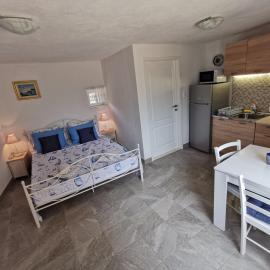 Studio Apartment Mileta, ξενοδοχείο σε Pitve