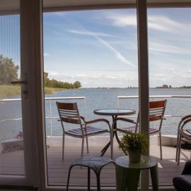 Houseboat uitzicht over veluwemeer, natuurlokatie, prachtige vergezichten, viešbutis mieste Bidingheizenas