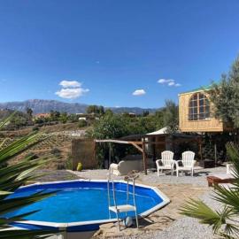 Treehouse ,Casa Arbol, with Spa, hotell i Algarrobo