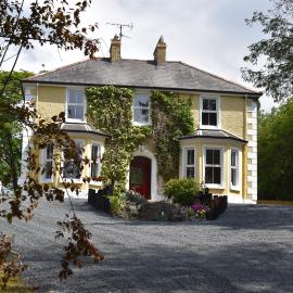 Church View Manor, hotel a Tullynamalra Cross Roads