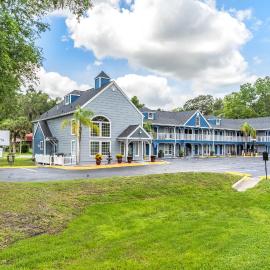 GatorTown Inn