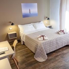 Five Rooms Brolo, hotel v mestu Brolo